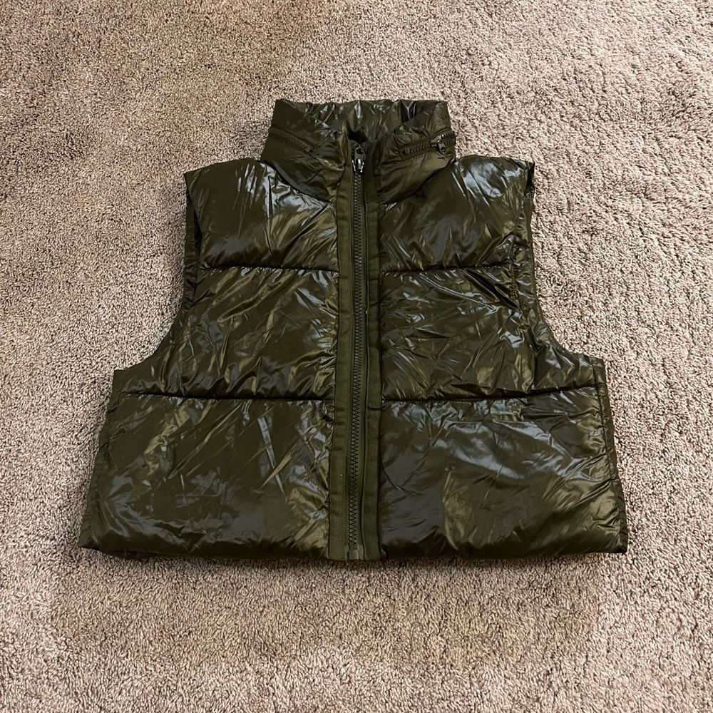 Zara sleeveless Olive Puffer Vest